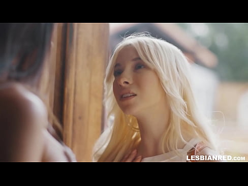 ❤️ Tagann an cailín abhaile cúpla mí ina dhiaidh sin agus itheann sí pussy a leasmham ☑  Físeán porn  uainn ga.porno24-7.ru ﹏