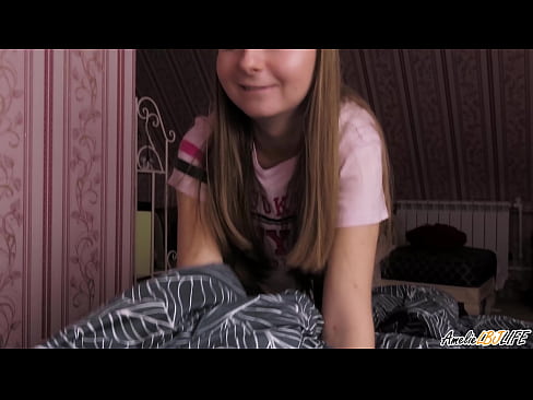 ❤️ Tarraingíonn Blondie BFF go domhain uirthi agus faigheann sí cum ina béal ☑  Físeán porn  uainn ga.porno24-7.ru ﹏